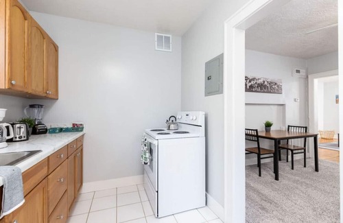 Lower Avenues Apartment | Historic Avenues Downtown Loft