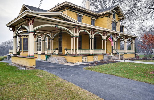 Chambersburg House | Historic Chambersburg Home w/Pool + Game Rooms!