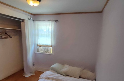 Philipstown House | Historic Cold Spring Home - Walk to Train,Trails, Restaurants - No Car Needed