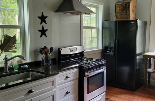 Darien House | Historic Home, located in The Ridge Near Sapelo Island