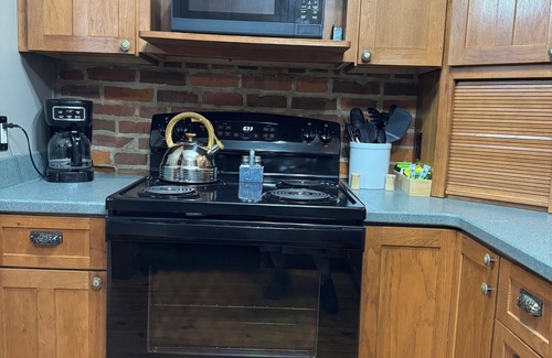 Mattoon Apartment | Historic, loft house with rustic charm meets modern day comfort