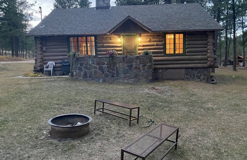 Rapid City Cabin | Historic Log Cabin- A True Black Hills Original