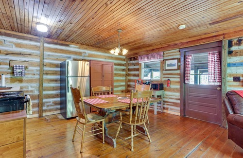 Taswell Apartment | Historic Log Cabin w/Porch Near Patoka Lake!