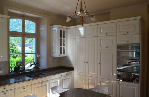 Schwanden Apartment | Historic manufacturer's villa Apartment ground floor and 1st floor