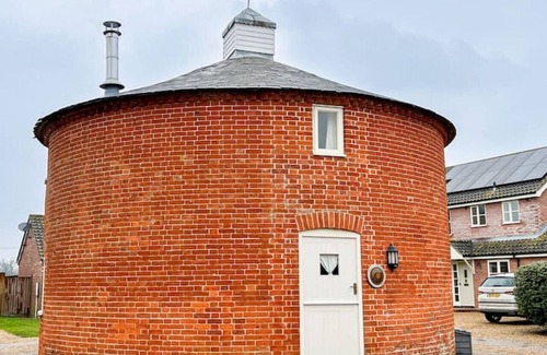 Walsham-le-Willows House | Historic Windmill For Your Countryside Escape