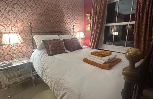 Hastings Bed & Breakfast | Hitchcock House