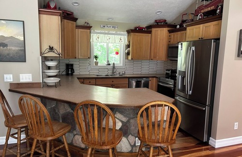 Lake Ann House | Hobby Farm close to Sleeping Bear Dunes, horse and ATV trails! Horses Welcome!