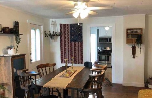 Livonia House | Hodge Podge Lake Lodge