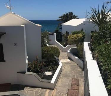 Playa Honda Apartment | Hogar Palmera with Pool & Beach