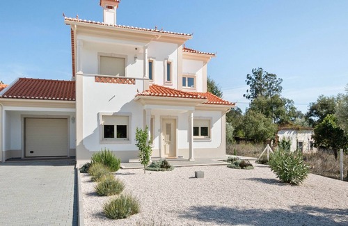 Ferreira do Zezere House | Holdiay Home in Lisbon with Private Pool