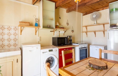 Saint-Germain-de-Calberte House | Holiday Home in Saint Germain de Calberte with Garden