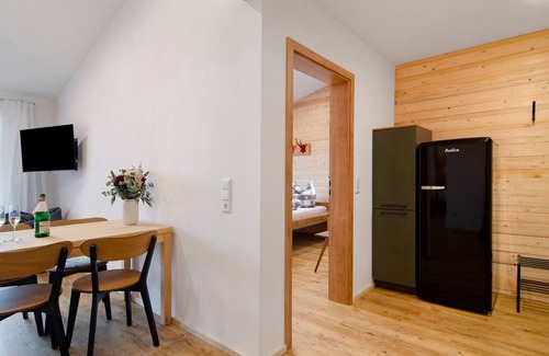 Donaueschingen Apartment | 'Holiday Apartment Weitblick' with Shared Garden, Balcony and Wi-Fi
