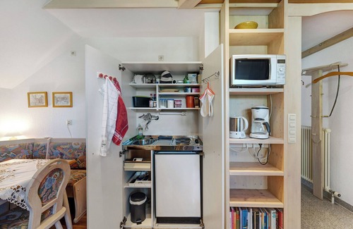 Tennenbronn Apartment | Holiday Apartment B with Balcony and Wi-Fi