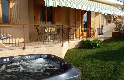 Castelletto Apartment | Holiday apartment Brenzone for 1 - 5 persons with 2 bedrooms - Holiday apartment