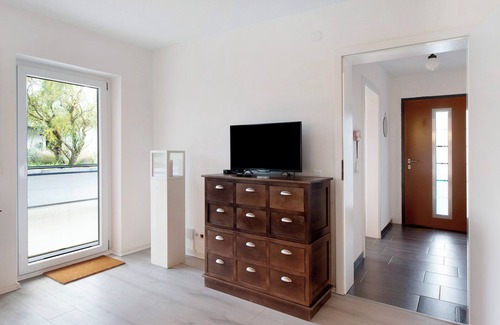 Efringen-Kirchen Apartment | Holiday Apartment 'Dreiländer Blick' with Private Terrace and Wi-Fi