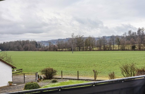 Wolpertswende Apartment | Holiday Apartment in the Countryside with Mountain View, Balcony and Wi-Fi
