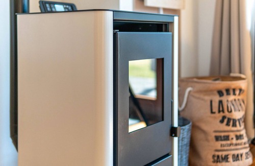 Falkenstein Apartment | Holiday Apartment 'Fewo mit Terrasse - Dogs Welcome' with Mountain View, Terrace and Wi-Fi