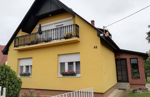 Balatonbereny Apartment | Holiday apartment with comfortable rooms, internet and barbecue