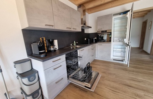 Dietingen Apartment | Holiday Apartment "Hubertus" with Balcony & Wi-Fi