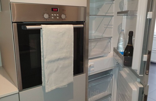 Porlezza Apartment | Holiday Apartment "Modern" with Mountain View & Wi-Fi