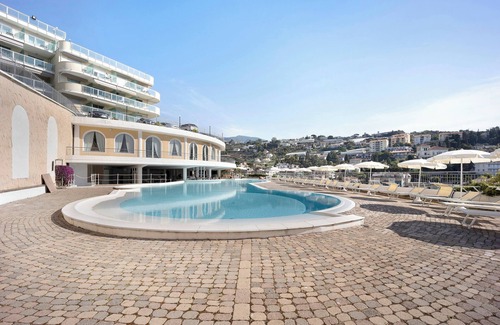 Sanremo Apartment | Holiday Apartment 'Modus Vivendi 315' with Sea View & Wi-Fi