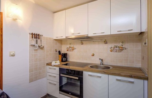 Cove Murtar Apartment | Holiday apartment only 30 meters from the beach
