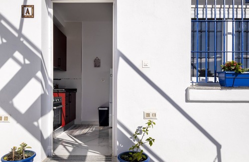 Playas del Palo Apartment | Holiday Apartment "Ocean Pearl A" with Sea View, Shared Terrace & Wi-Fi