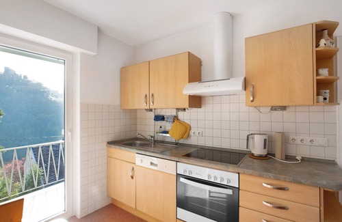 Sankt Goar Apartment | Holiday Apartment 'Rheinblick' with Balcony and Wi-Fi