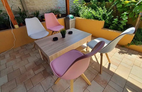 Zamardi Apartment | Holiday apartment with barbecue and air conditioning