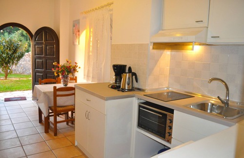 Agios Gordios Apartment | Holiday Apartments With Pool Maria on Agios Gordios Beach