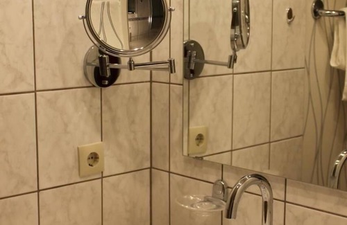 Lutzerath Apartment | Holiday flat with barbecue and terrace and panorama