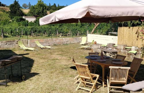Castillon-la-Bataille House | Holiday home at the foot of the vines