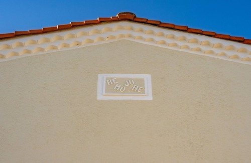 Saint-Palais-sur-Mer House | Holiday Home 'Villa Remojore' with Private Terrace and Private Garden