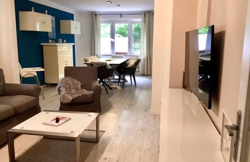 Niendorf/Ostsee House | Holiday Home 'Sandstrand' with Private Terrace, Private Garden and Wi-Fi
