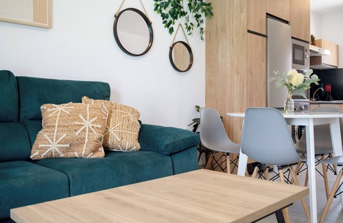 Conil de la Frontera House | Holiday Home 'Casita Perla' with Private Pool, Wi-Fi and Air Conditioning