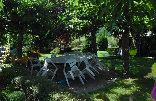 Duniere-sur-Eyrieux House | Holiday Home 'Coté Rue' with Shared Terrace, Shared Garden and Wi-Fi