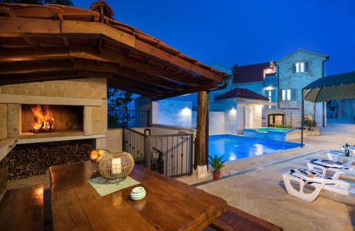 Skrip House | Holiday home Škrika