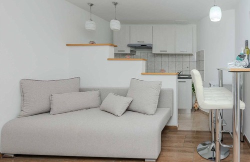 Zaton Villa | Holiday home | 6-8 persons | Quiet location | Fully equipped