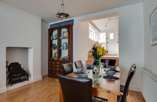 Fowey House | Holiday Home Albert by Interhome