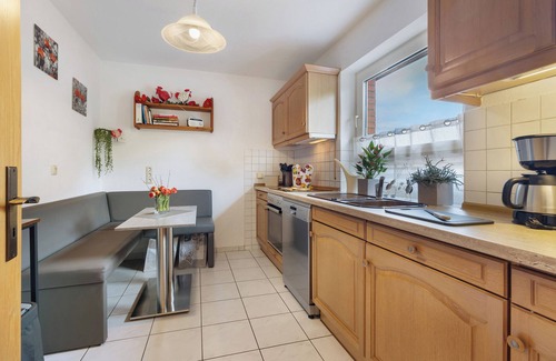 Wietze House | Holiday Home 'Am Waldrand' with Private Terrace and Private Garden