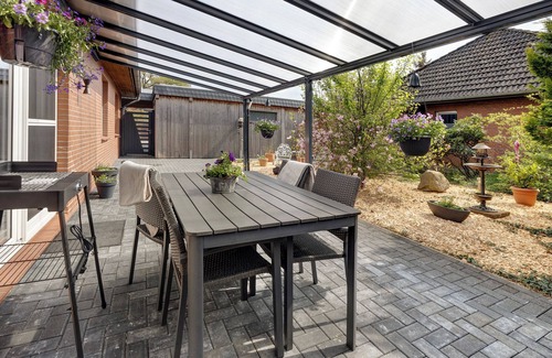 Wietze House | Holiday Home 'Am Waldrand' with Private Terrace and Private Garden