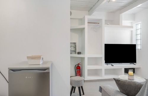 Kardamena House | Holiday Home 'Annasofos' with Sea View, Wi-Fi and Air Conditioning