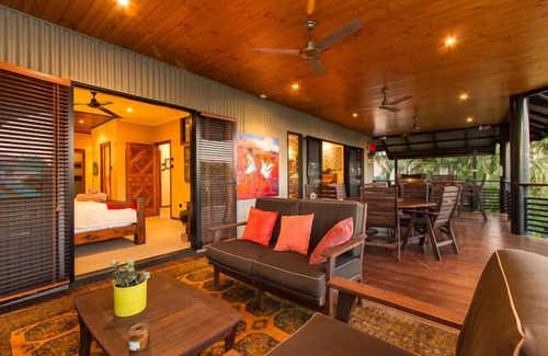 Broome House | Holiday home Asrama Broome