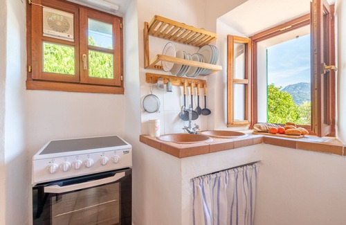 Soller House | Holiday Home 'Can Costurer' with Sea View, Wi-Fi and Air Conditioning