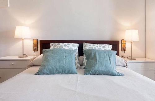Moscari House | Holiday Home 'Can Riera' with Mountain View, Wi-Fi and Air Conditioning