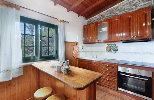 Hermigua House | Holiday Home 'Casa Rural Ondina A' with Sea View, Private Terrace and Wi-Fi