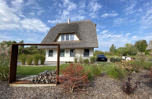 Dranske House | Holiday Home - Enjoy Rügen`s coast in the new maritime country house!