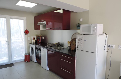 Ares House | Holiday Home 'Escapades Marines' with Private Terrace, Wi-Fi and Air Conditioning