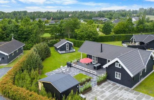 Hasmark Strand House | Holiday Home Falki - 320m from the sea by Interhome