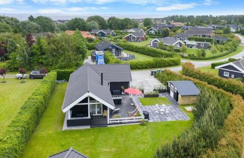 Hasmark Strand House | Holiday Home Falki - 320m from the sea by Interhome